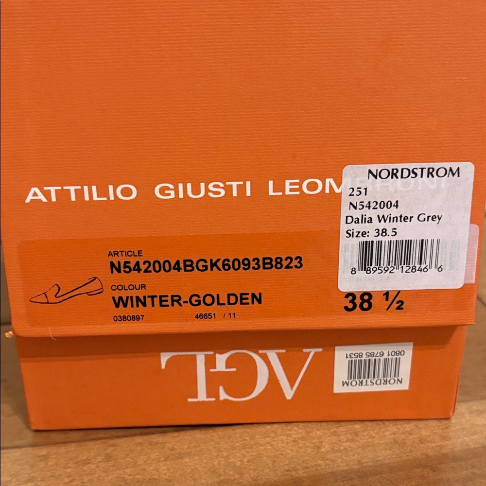 Attilio Giusti Leombruni Suede Gray Loafers - Picture 3 of 9